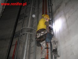 Montaż oświetlenia przeszkodowego