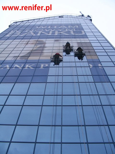 Klejenie folii one way vision - Błękitek