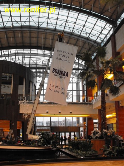 Mycie powierzchni szklanych - Bonarka City Center